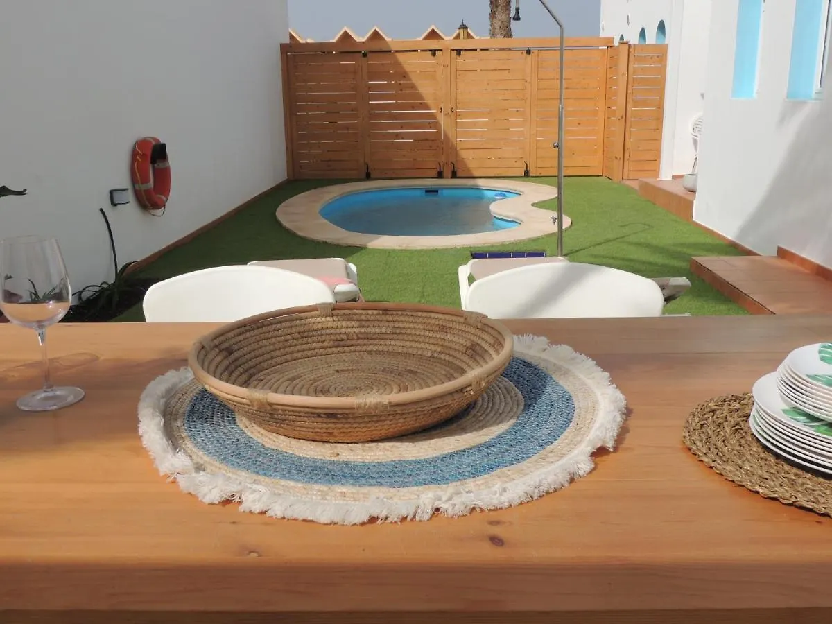 Cozy, Beach House , By Mahbovillas La Oliva