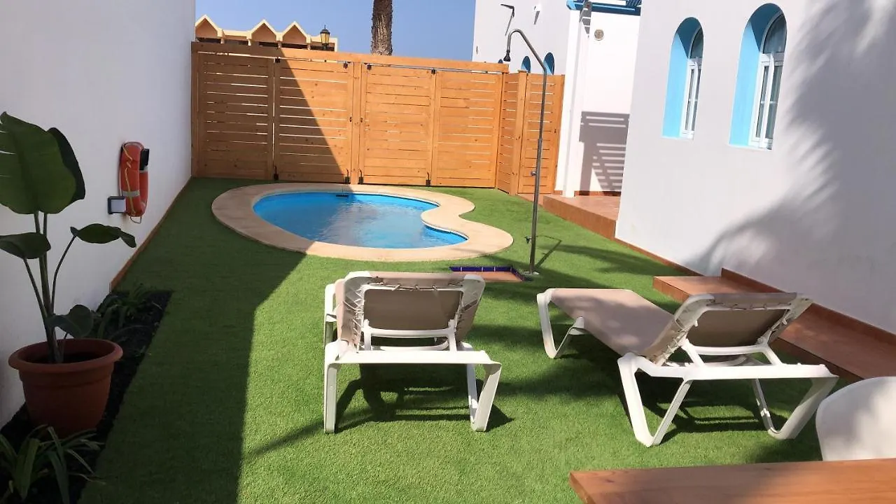 Cozy, Beach House , By Mahbovillas La Oliva Spain