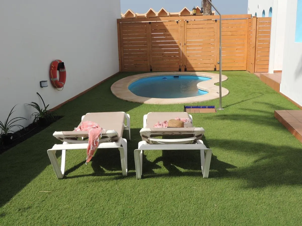 Holiday home Cozy, Beach House , By Mahbovillas La Oliva